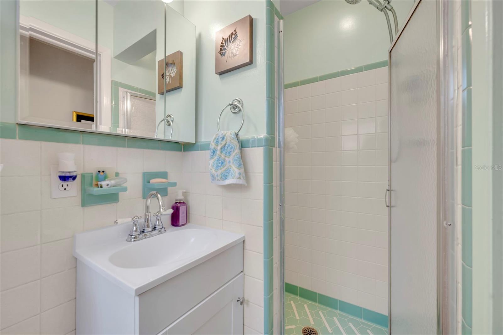 LAKE MARIE ESTATES REP - Residential