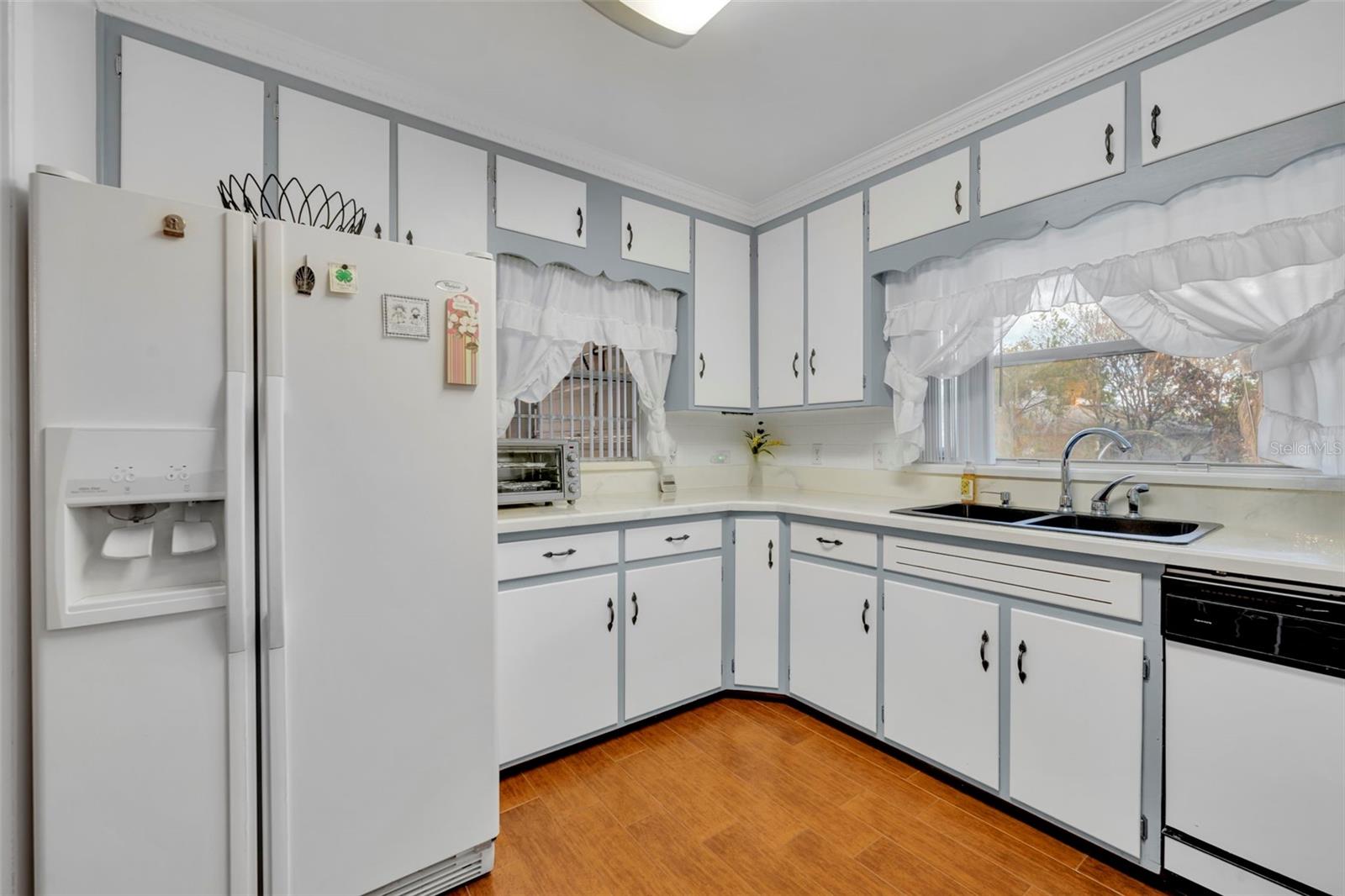 LAKE MARIE ESTATES REP - Residential