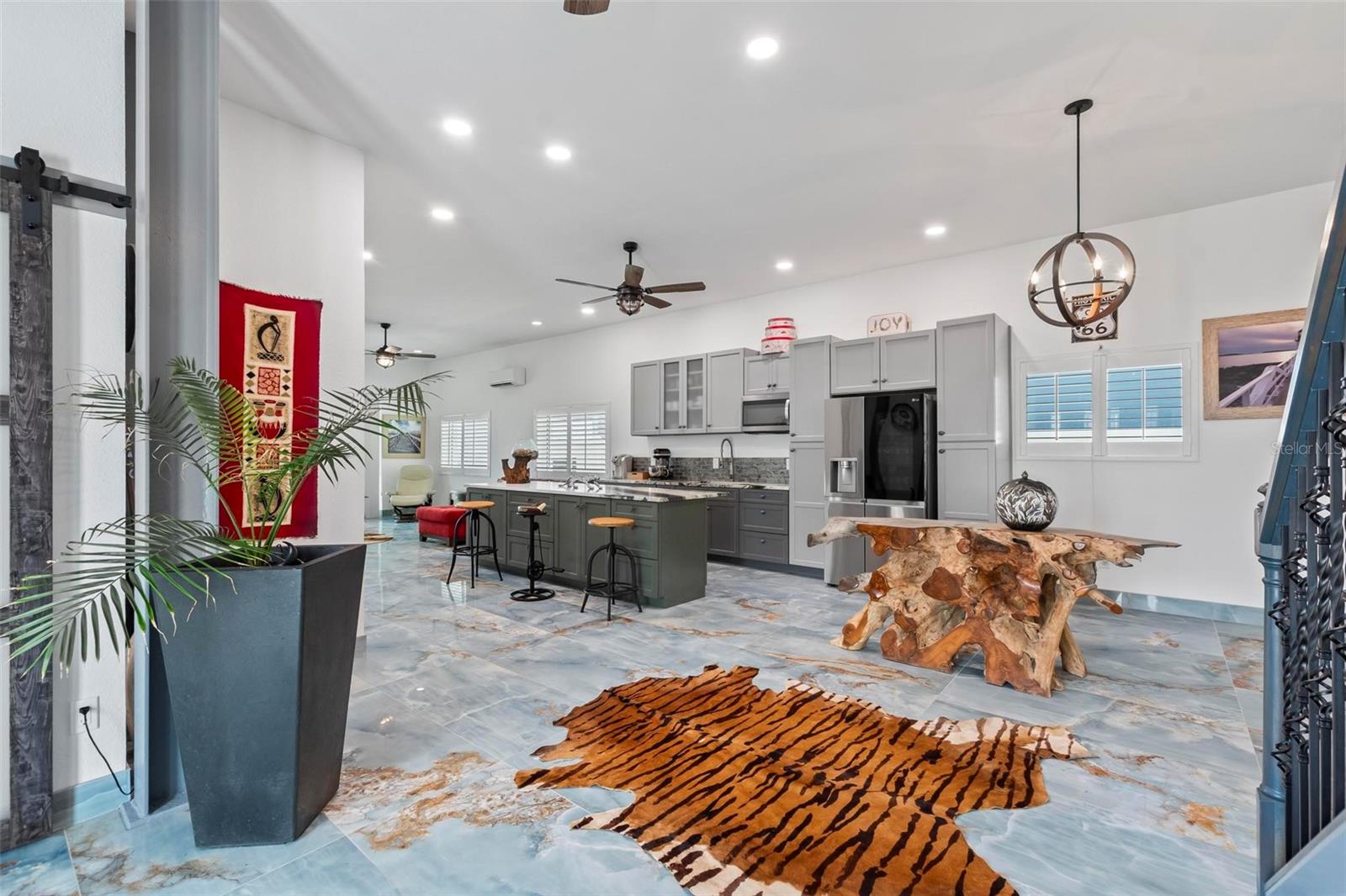 Photo 8 of 51 of 2300 S OCEAN SHORE BOULEVARD S house