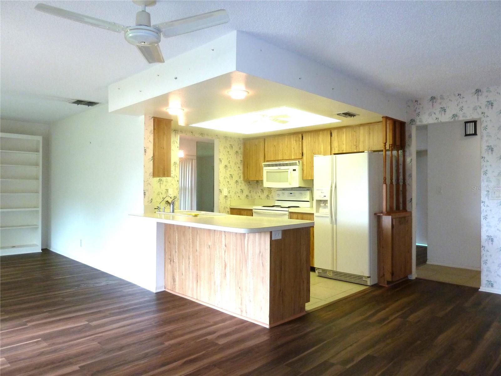 1350 GLENGARRY DRIVE