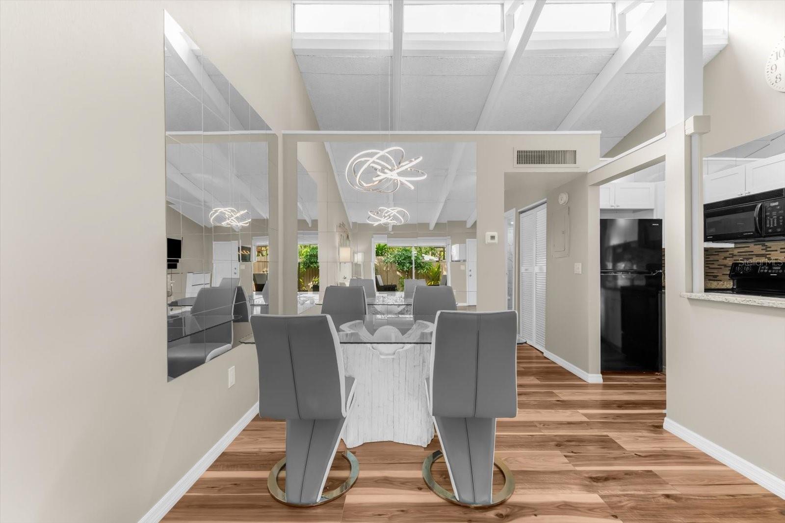 JEFFERSON CLUB - Residential