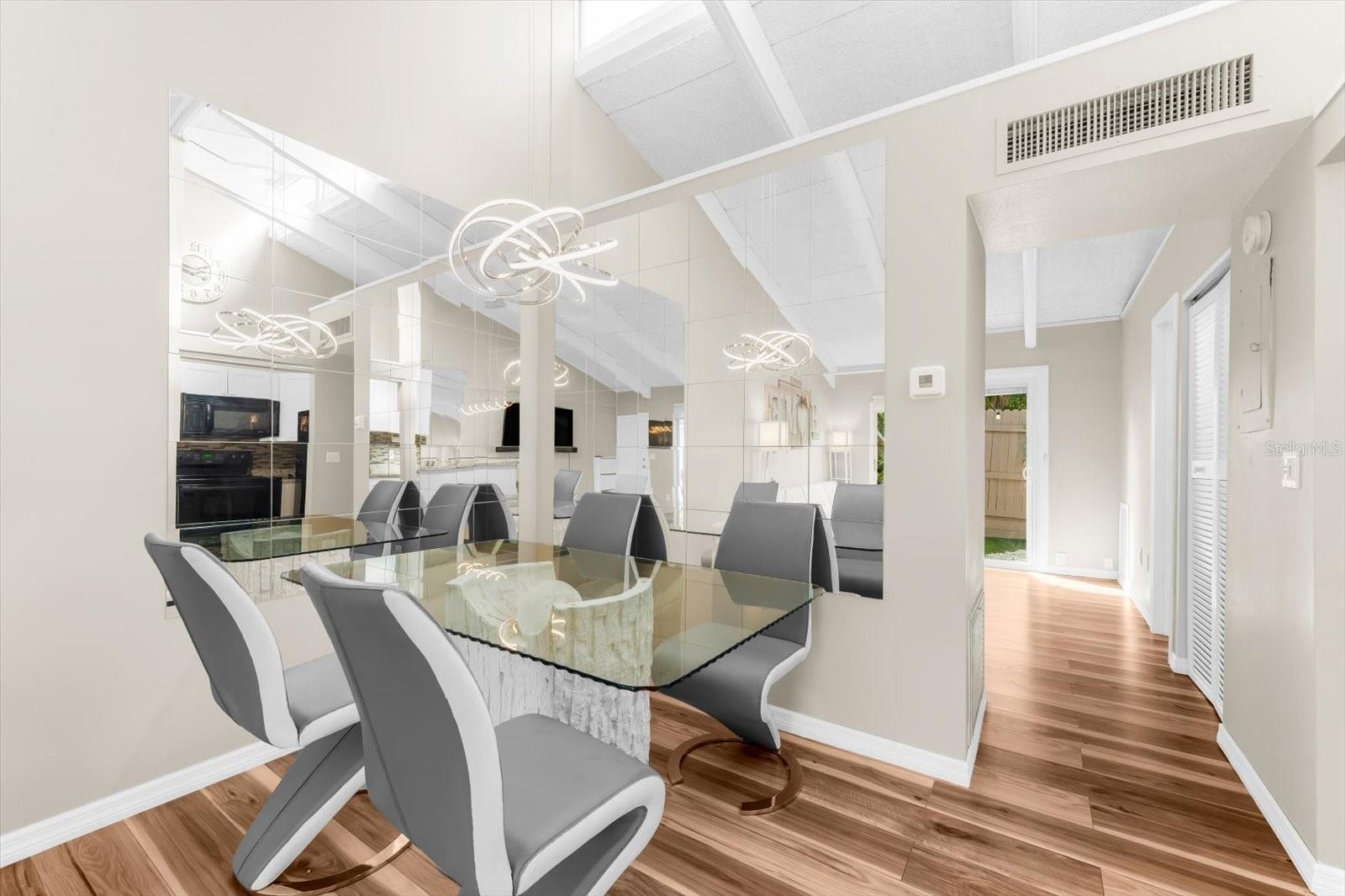 JEFFERSON CLUB - Residential