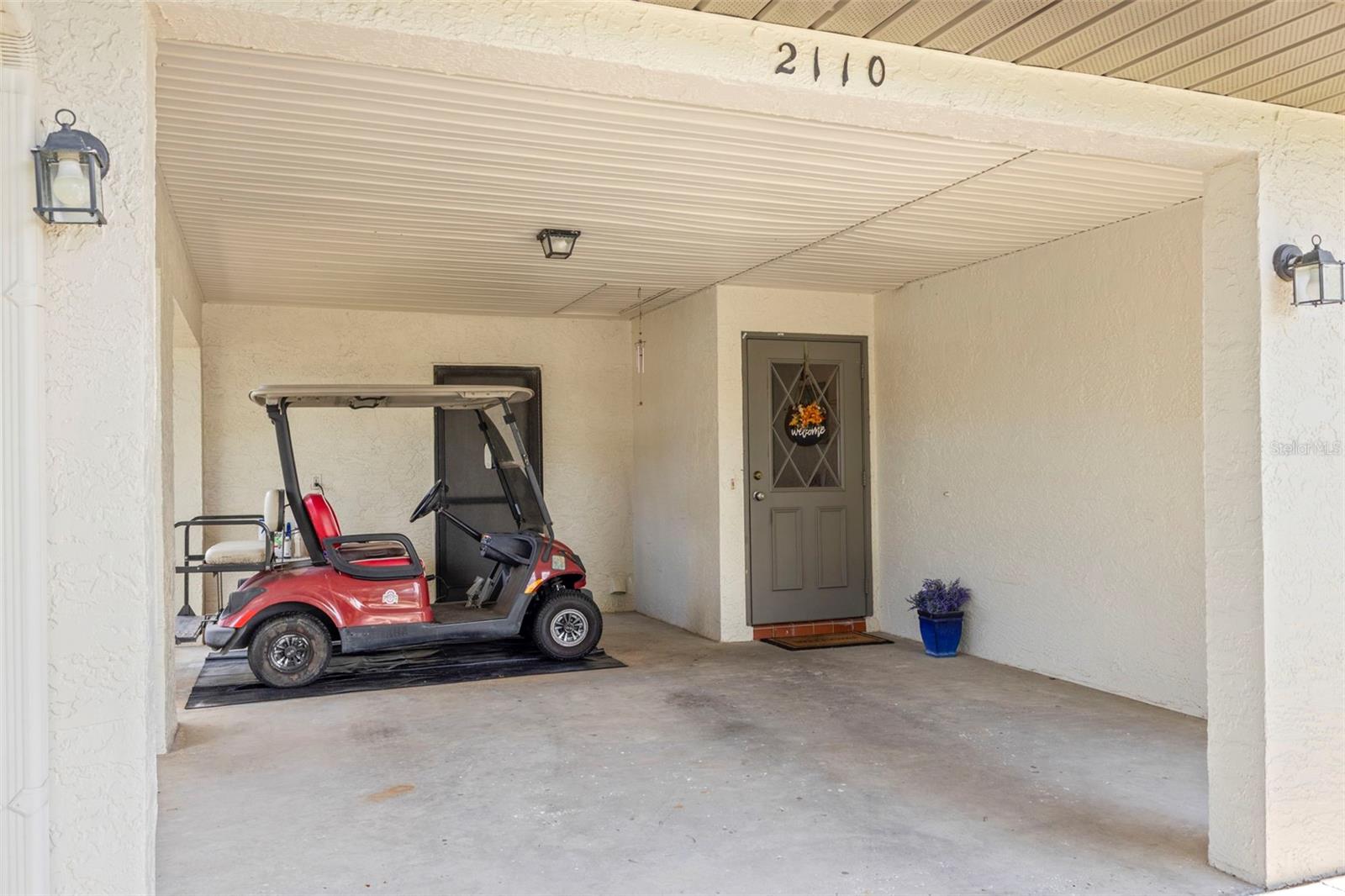 2110 HARLESTON PLACE