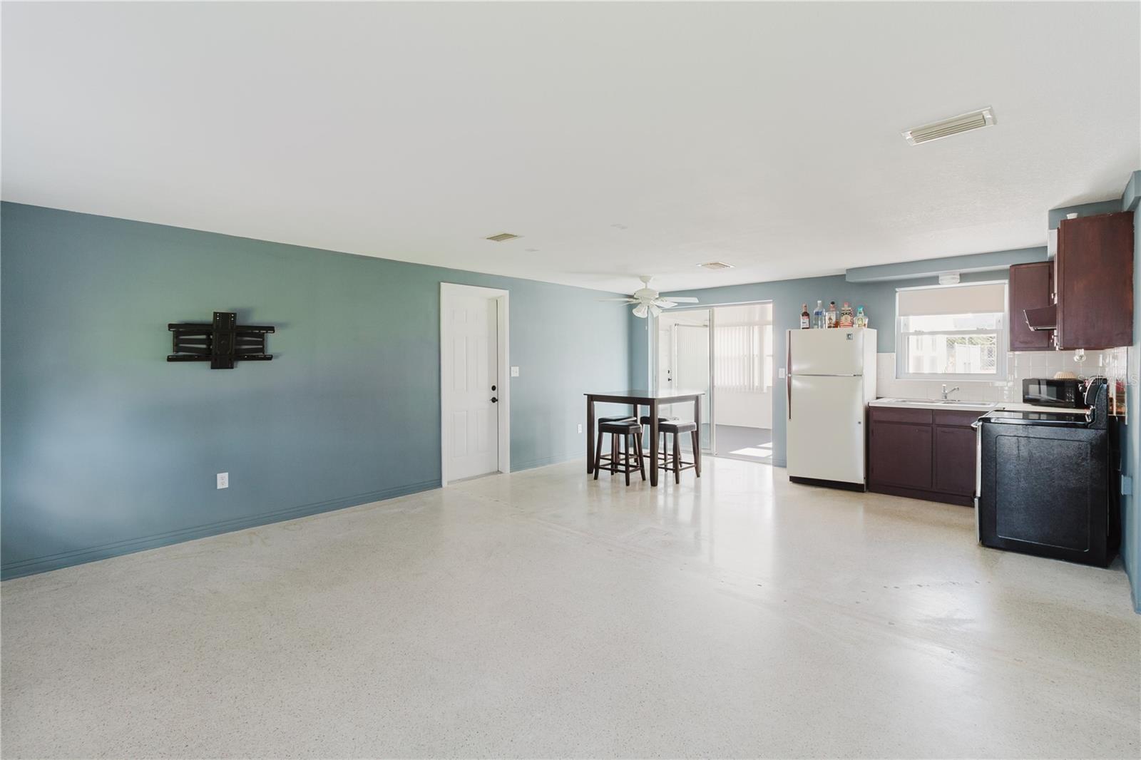 CREST RIDGE GARDENS - Residential