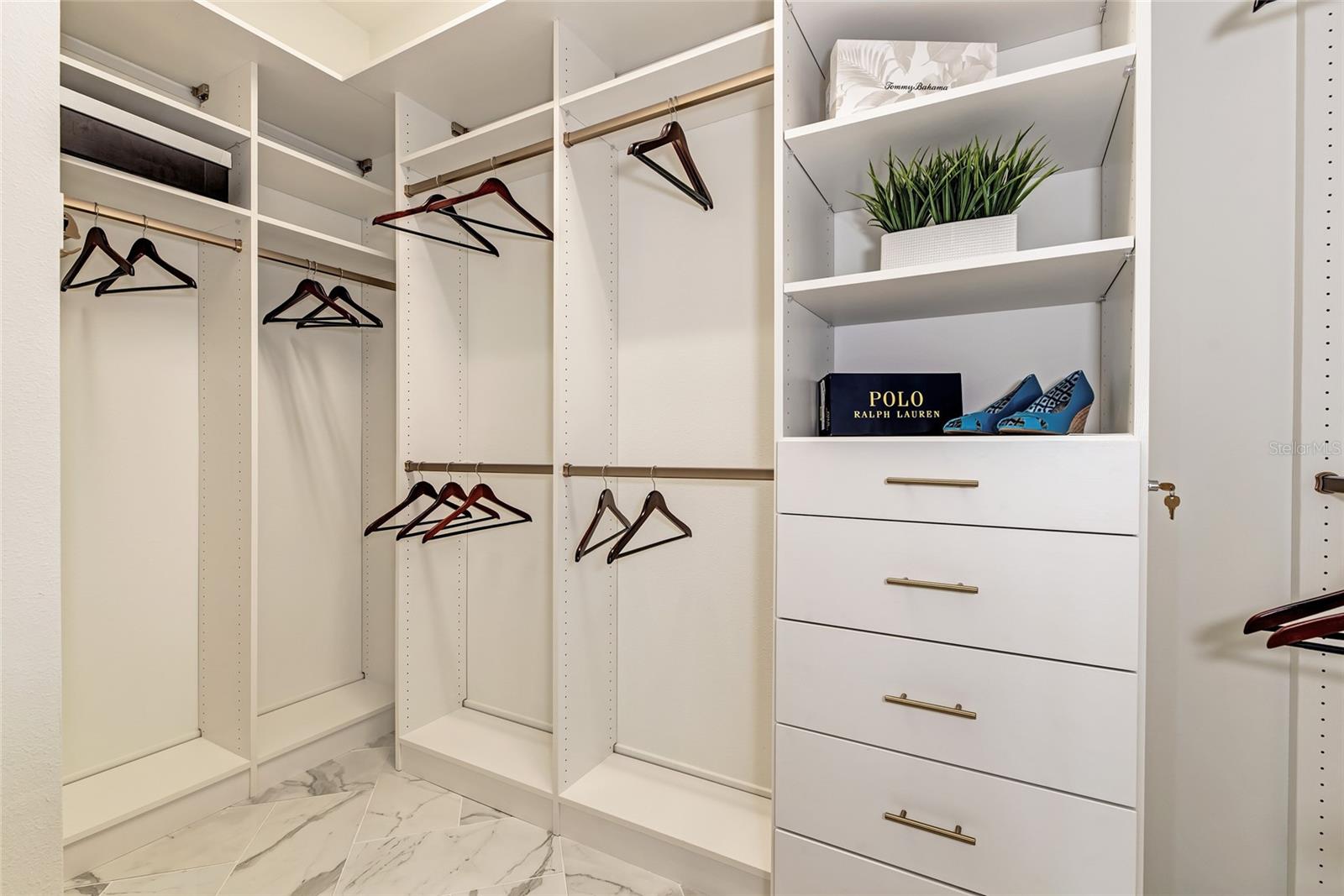 THE RESERVE AT HARBOUR WALK - Residential