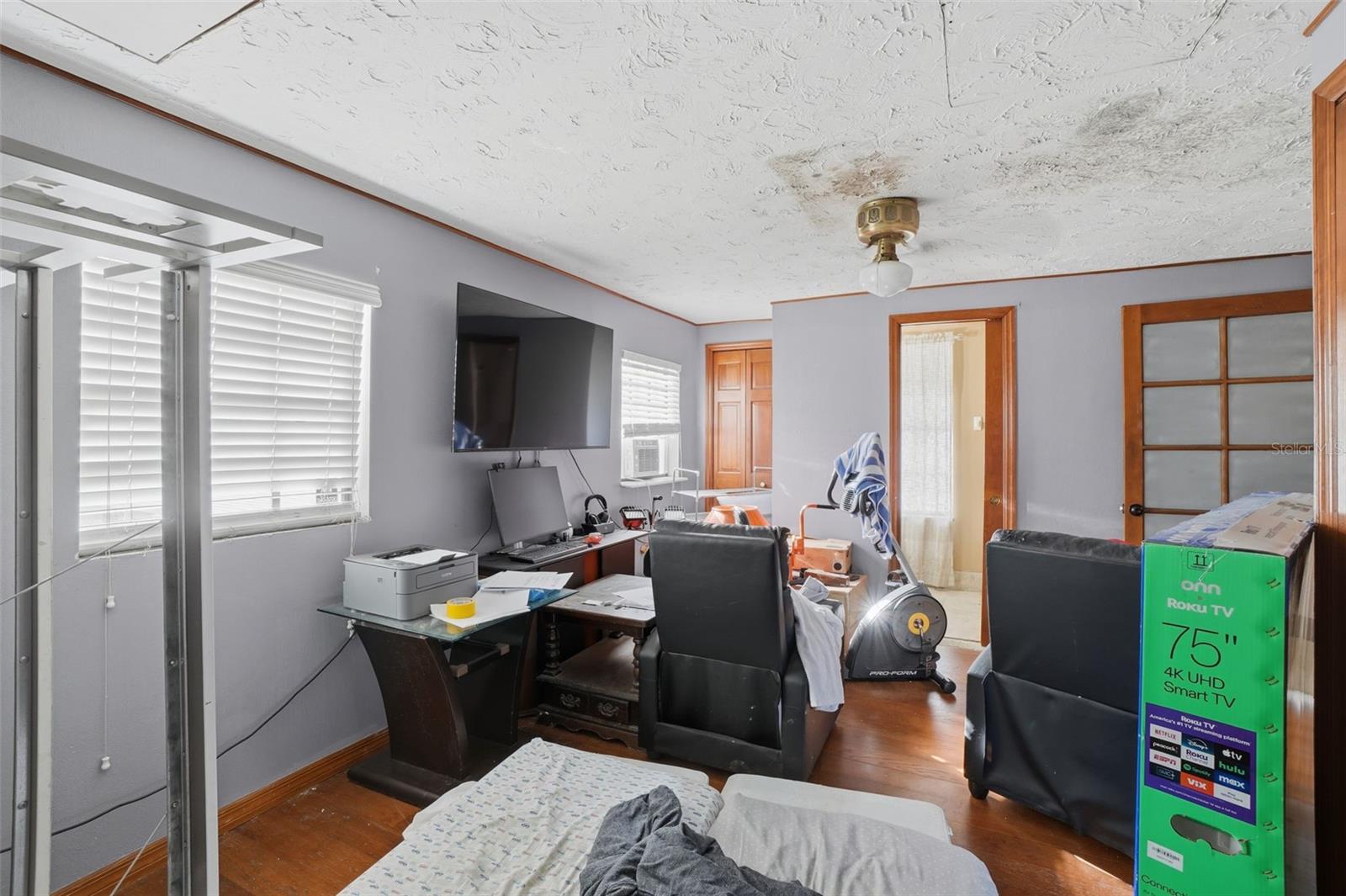 MALIBU GROVES ELEVENTH ADD - Residential