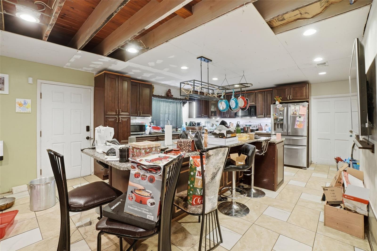 MALIBU GROVES ELEVENTH ADD - Residential