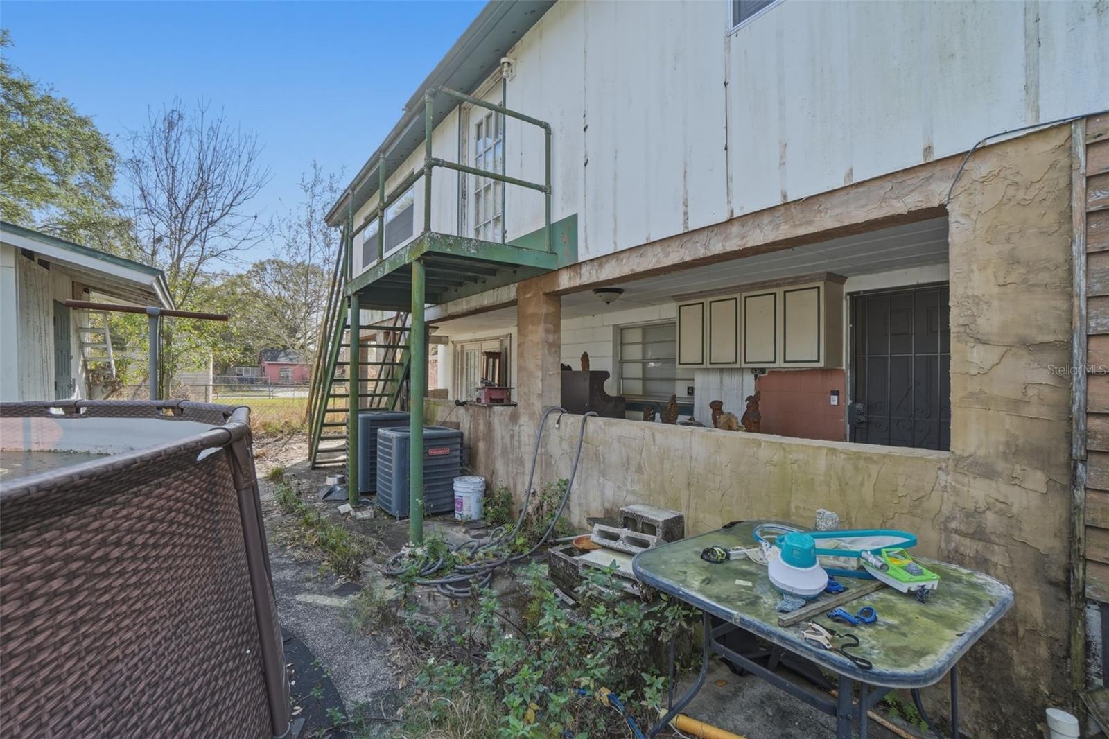 MALIBU GROVES ELEVENTH ADD - Residential