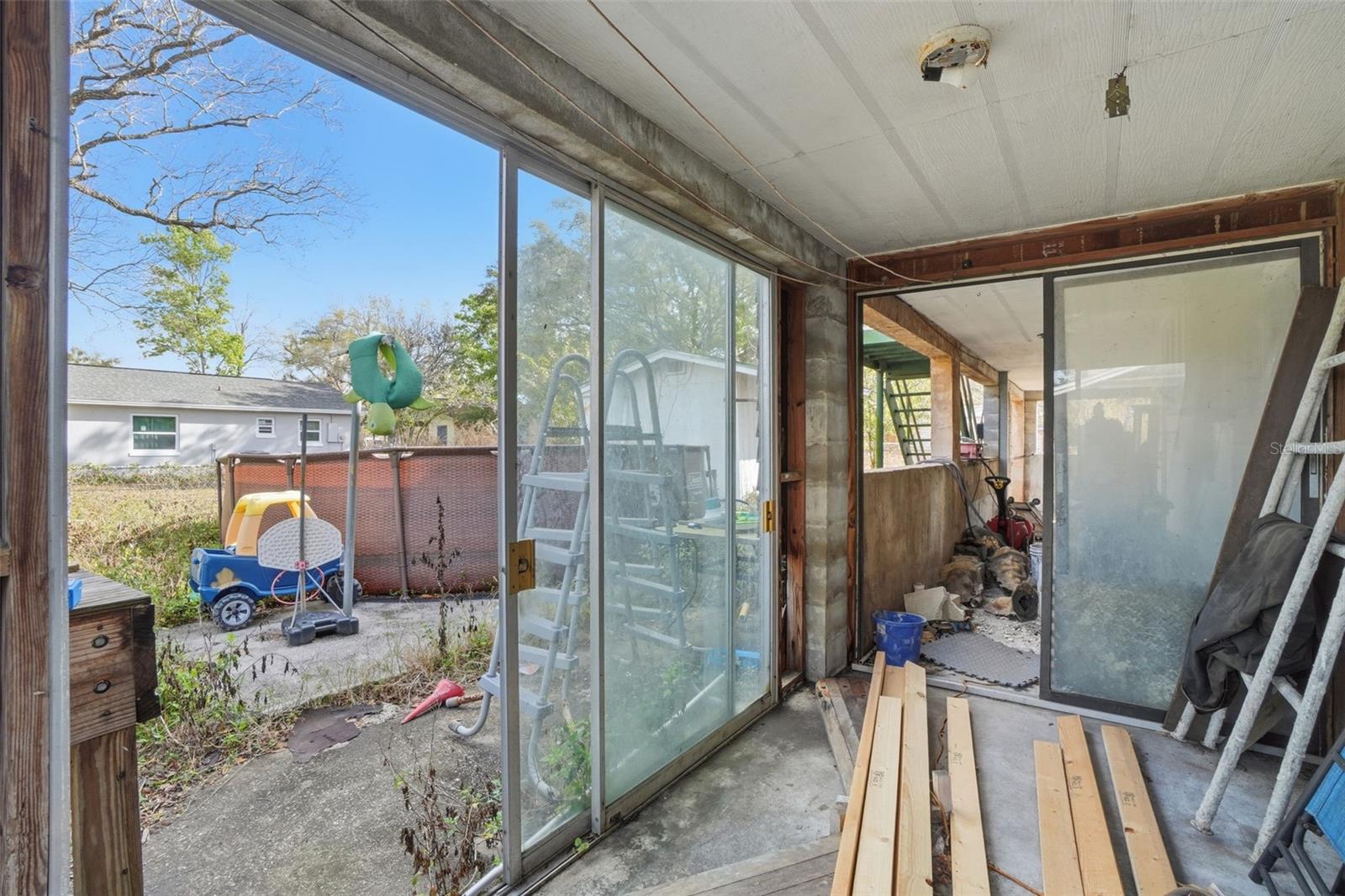 MALIBU GROVES ELEVENTH ADD - Residential