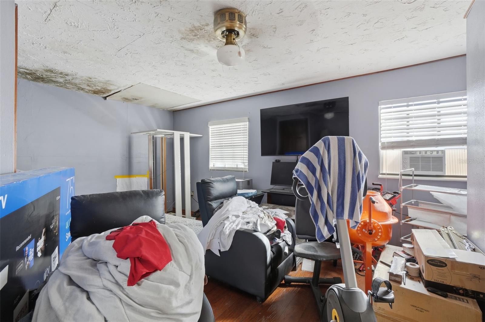 MALIBU GROVES ELEVENTH ADD - Residential