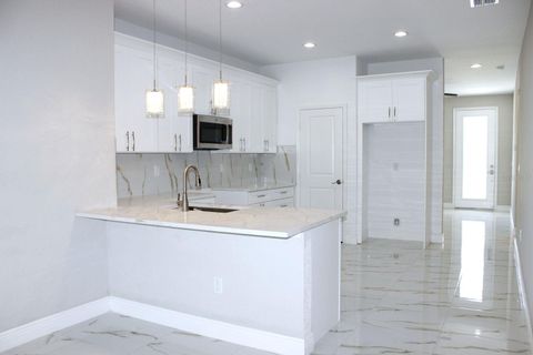A home in TAMPA