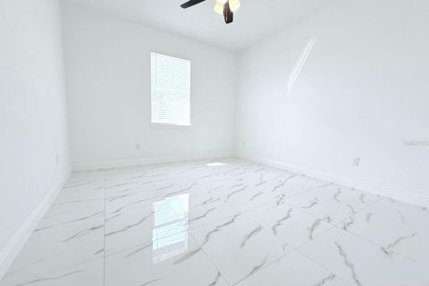 A home in TAMPA