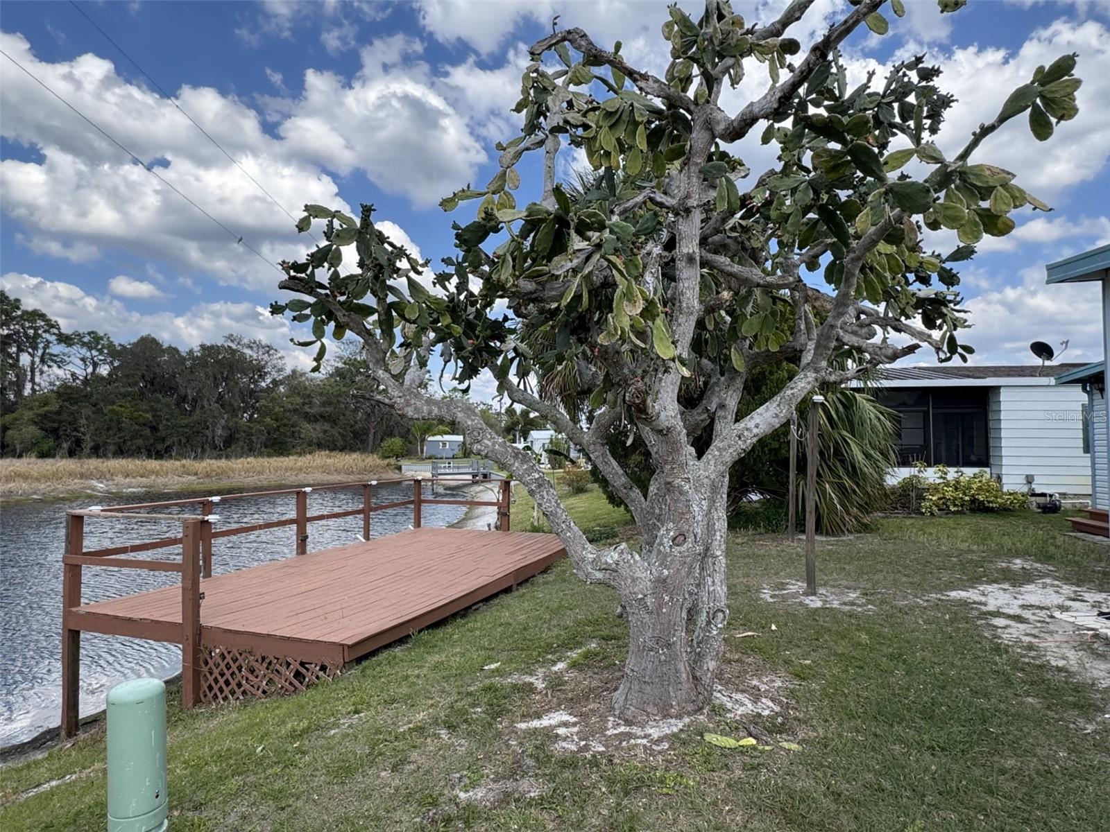 WALK IN THE WATER VILLAGE UNIT 03 - Residential