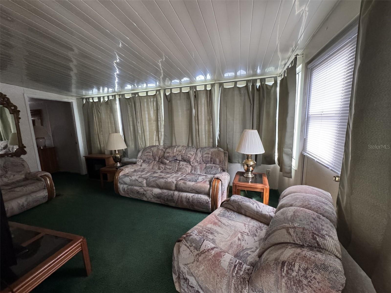 WALK IN THE WATER VILLAGE UNIT 03 - Residential