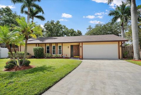 2442 ARBORFIELD SQUARE SARASOTA FL 34235