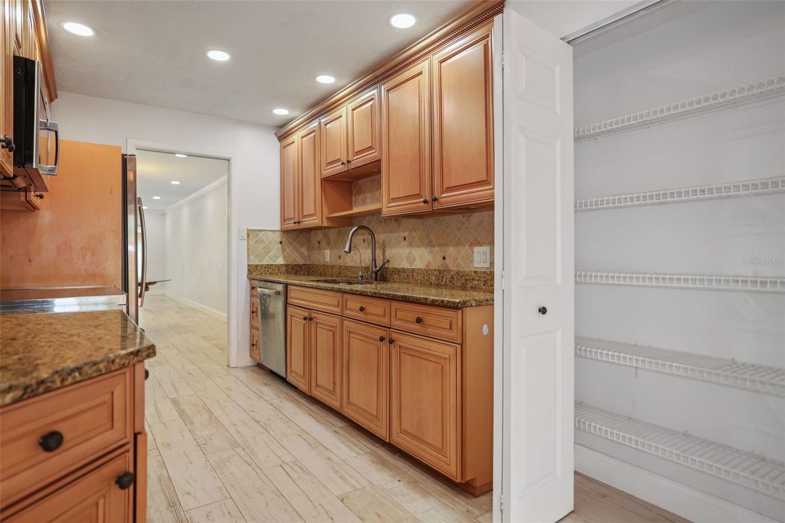 146 BOCA CIEGA POINT BLVD BOULEVARD S 146