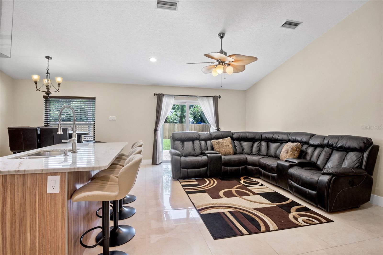 2761 FEIFFER CIRCLE