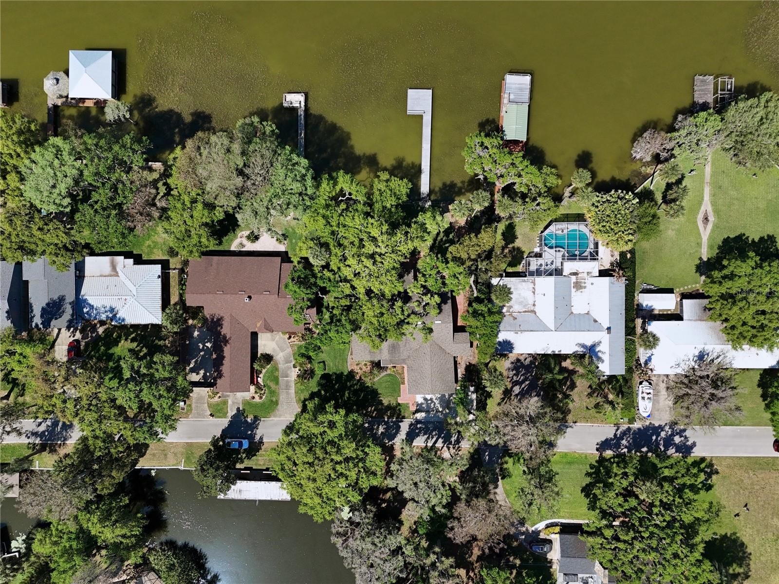 TAVARES BANNING BEACH - Residential