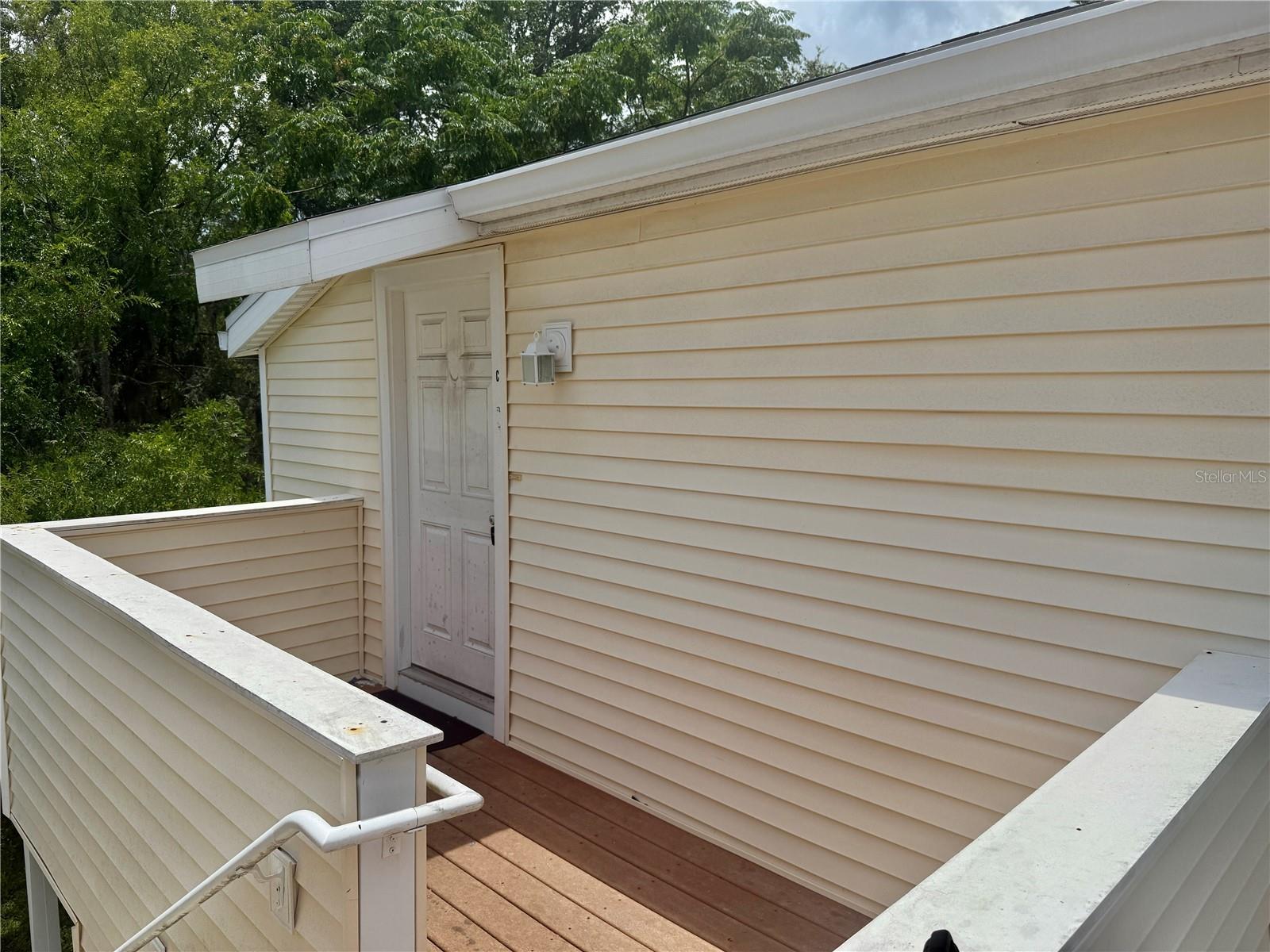 121 LOBLOLLY COURT C
