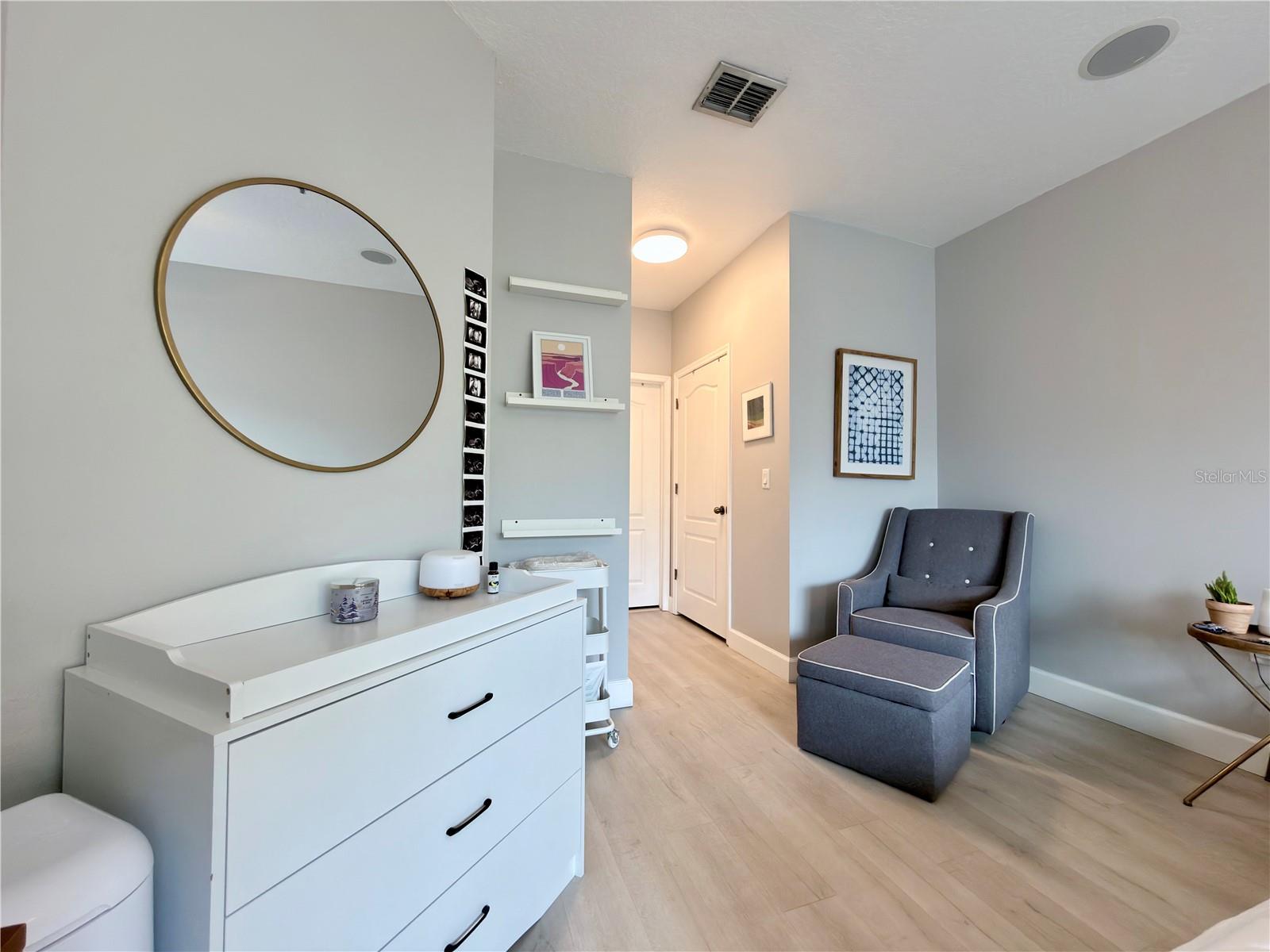 SUMMERGATE CONDO PH 01 5923/0662 - Residential