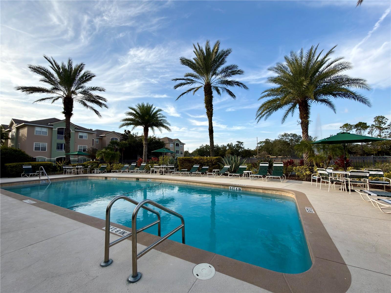 SUMMERGATE CONDO PH 01 5923/0662 - Residential