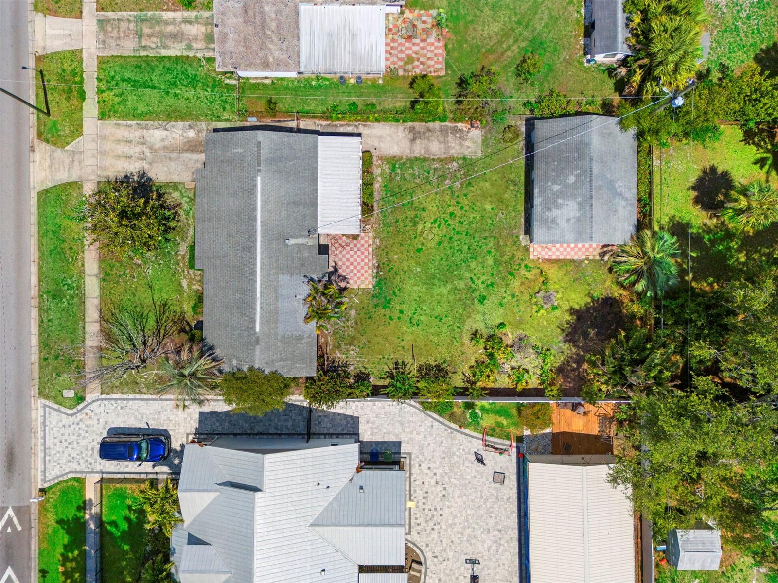 ALTA VISTA TRACTS - Residential