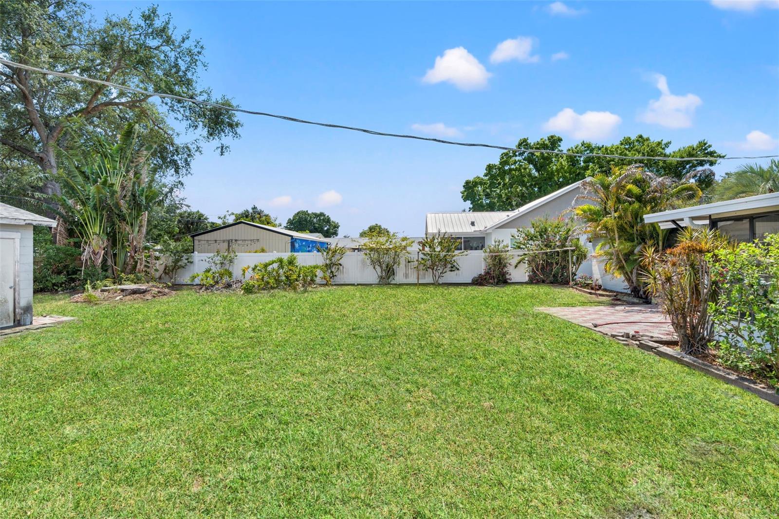ALTA VISTA TRACTS - Residential
