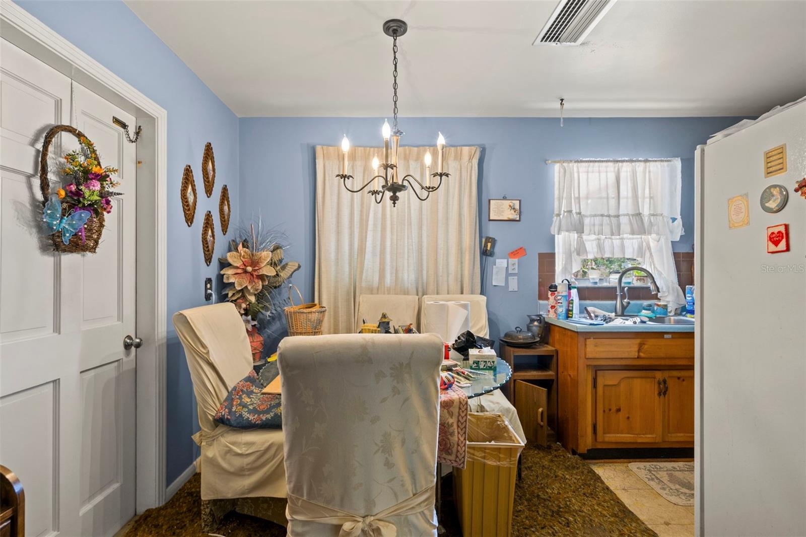 ALTA VISTA TRACTS - Residential