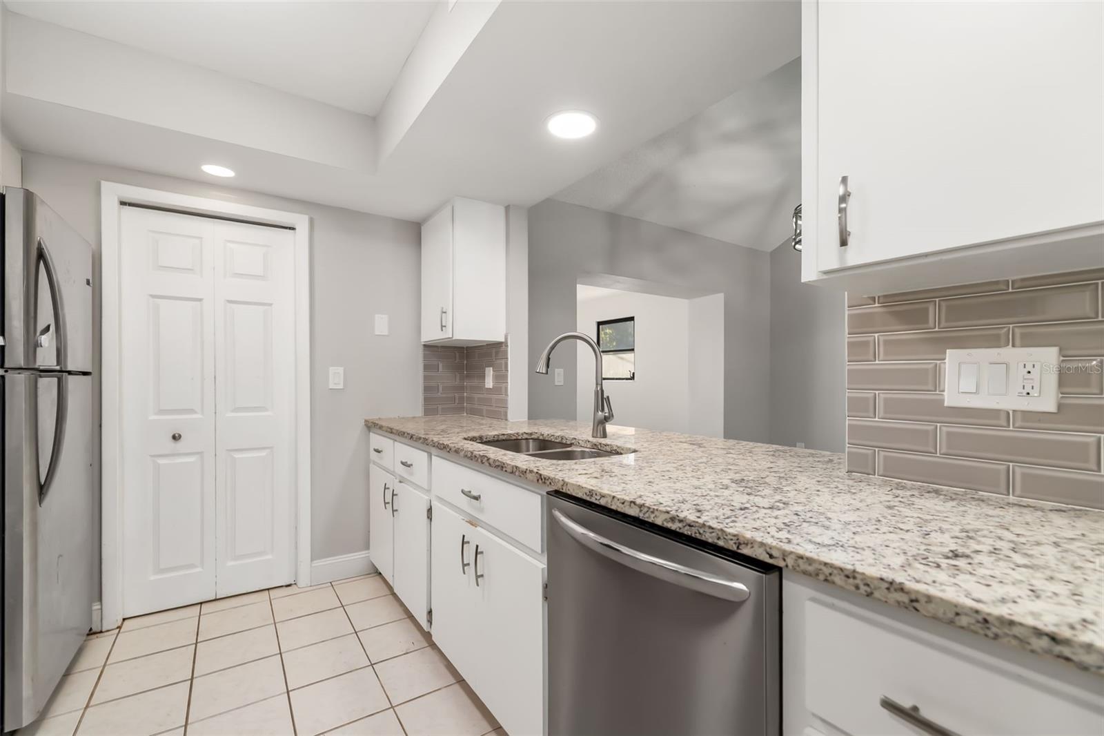 NORTH EDGEWOOD SEC OF VENICE - Residential