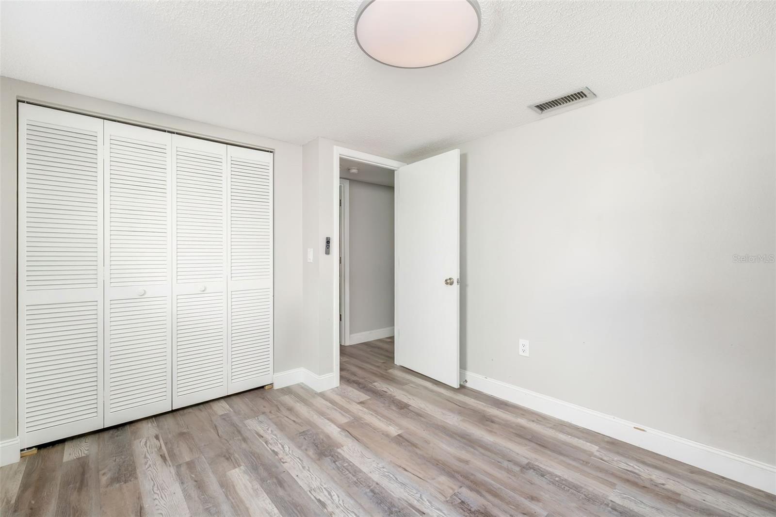 NORTH EDGEWOOD SEC OF VENICE - Residential