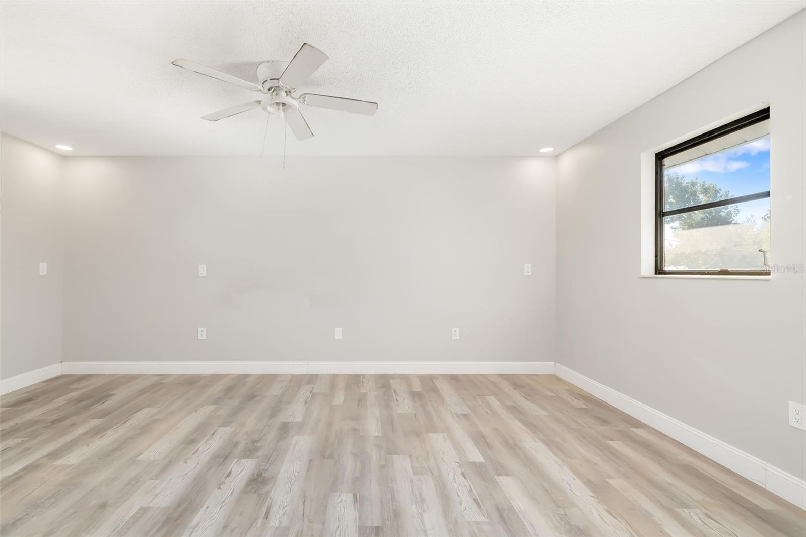 NORTH EDGEWOOD SEC OF VENICE - Residential