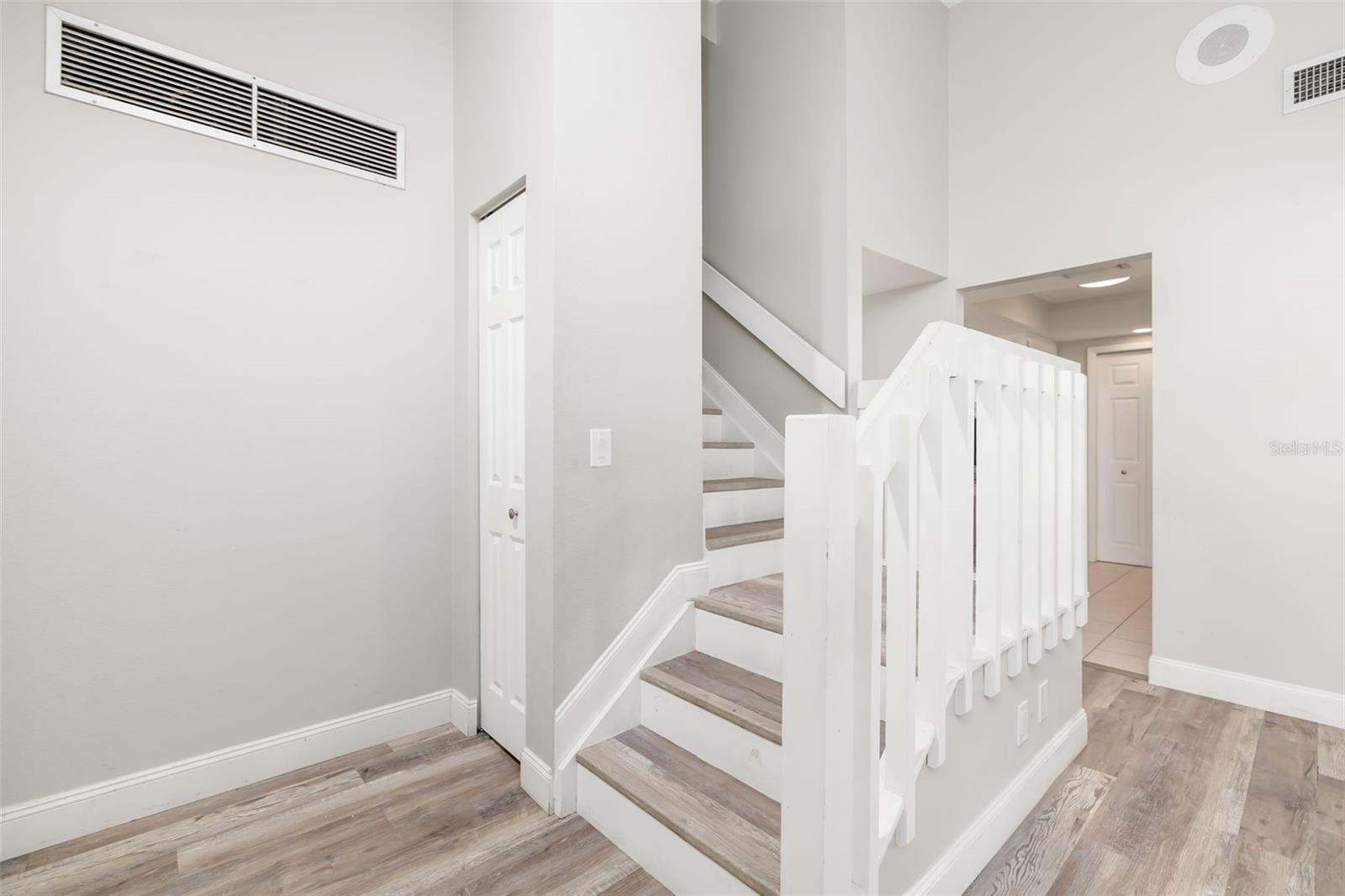 NORTH EDGEWOOD SEC OF VENICE - Residential