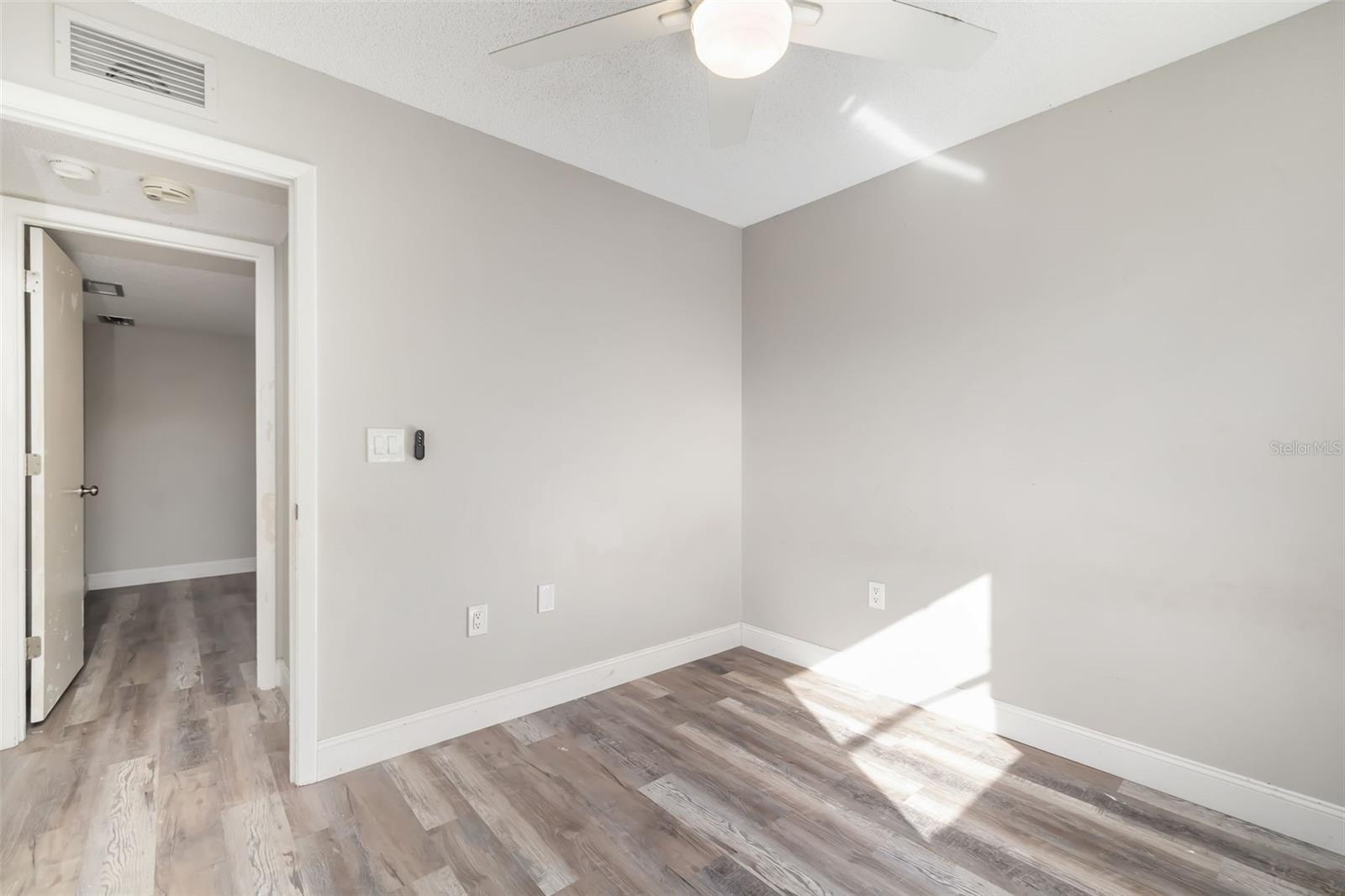 NORTH EDGEWOOD SEC OF VENICE - Residential