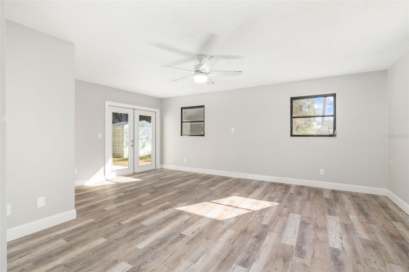 NORTH EDGEWOOD SEC OF VENICE - Residential