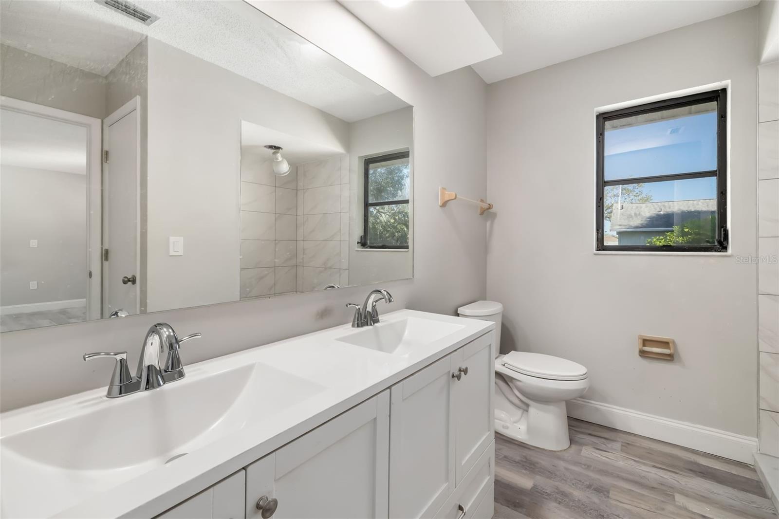 NORTH EDGEWOOD SEC OF VENICE - Residential