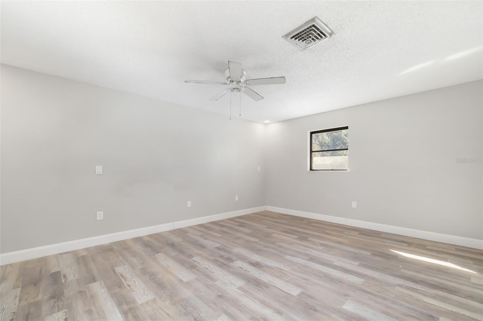 NORTH EDGEWOOD SEC OF VENICE - Residential