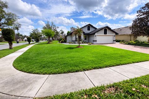 Photo of 1000 Summer Lakes Drive, Orlando, FL 32835 (MLS # O6390951)