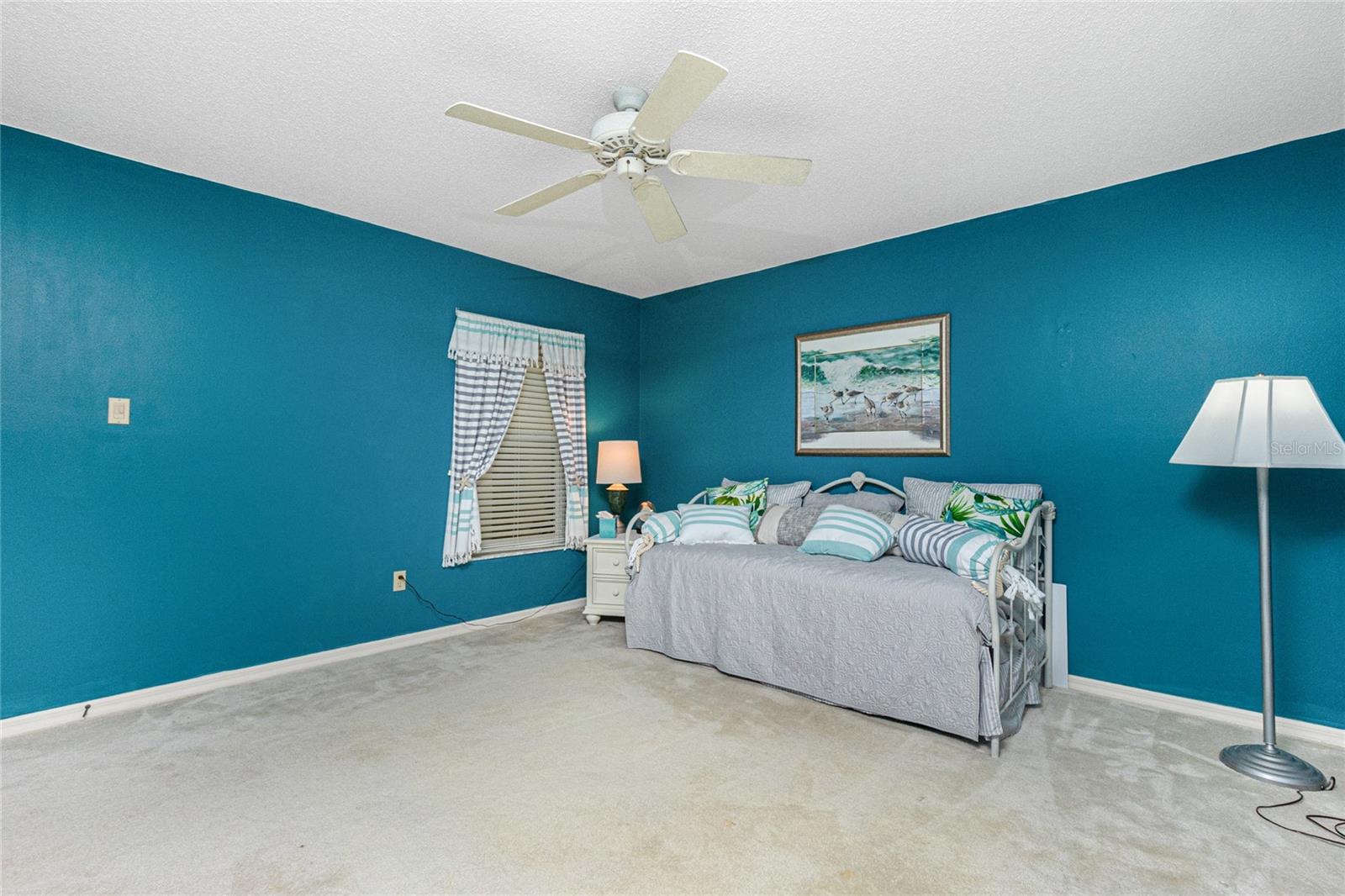 KINGSWAY GOLF VILLAS FIRST ADD - Residential