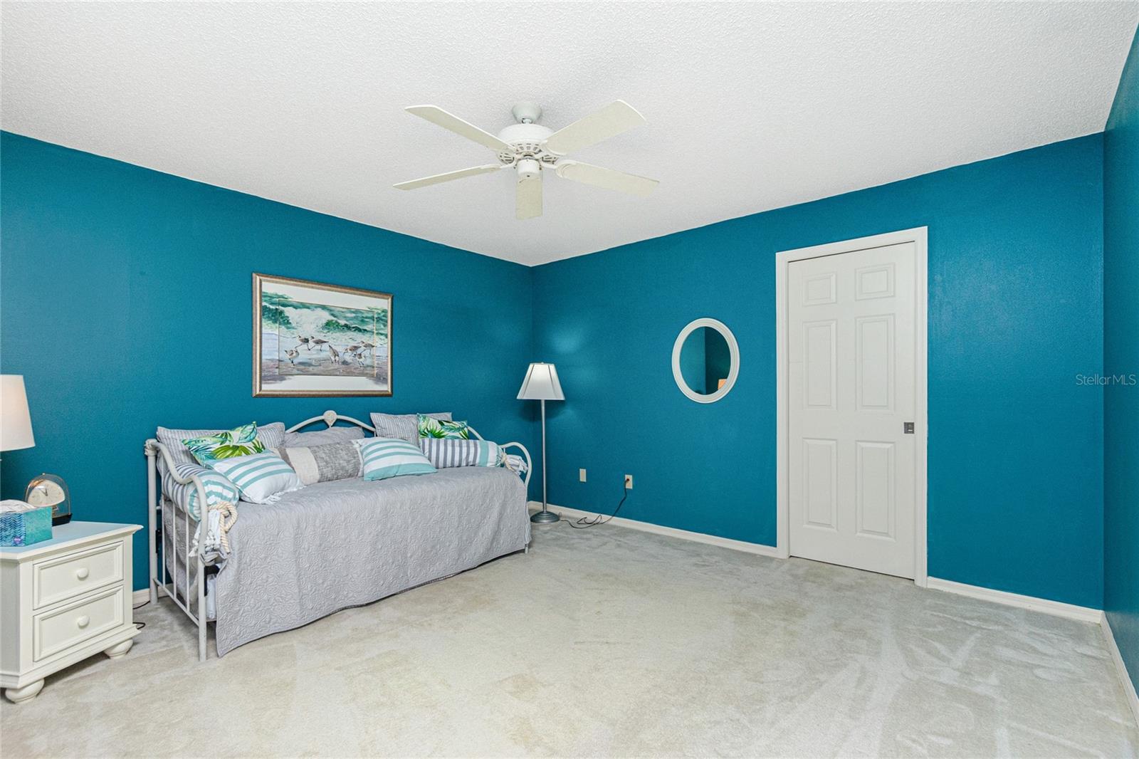 KINGSWAY GOLF VILLAS FIRST ADD - Residential