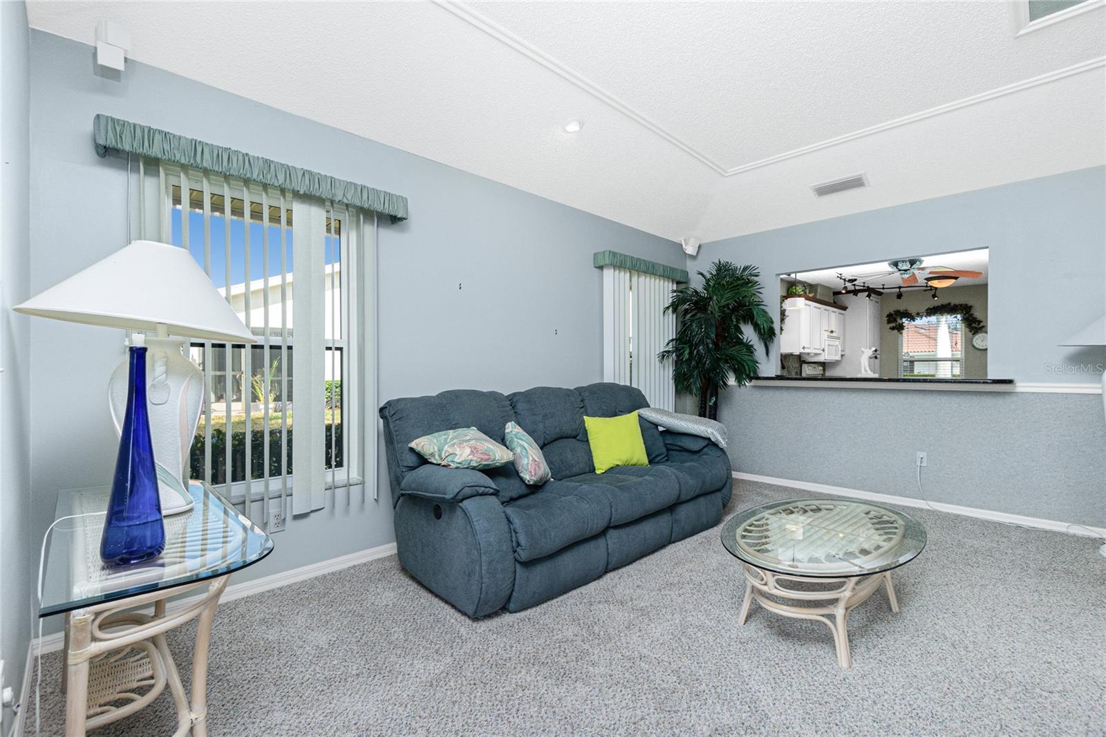 KINGSWAY GOLF VILLAS FIRST ADD - Residential