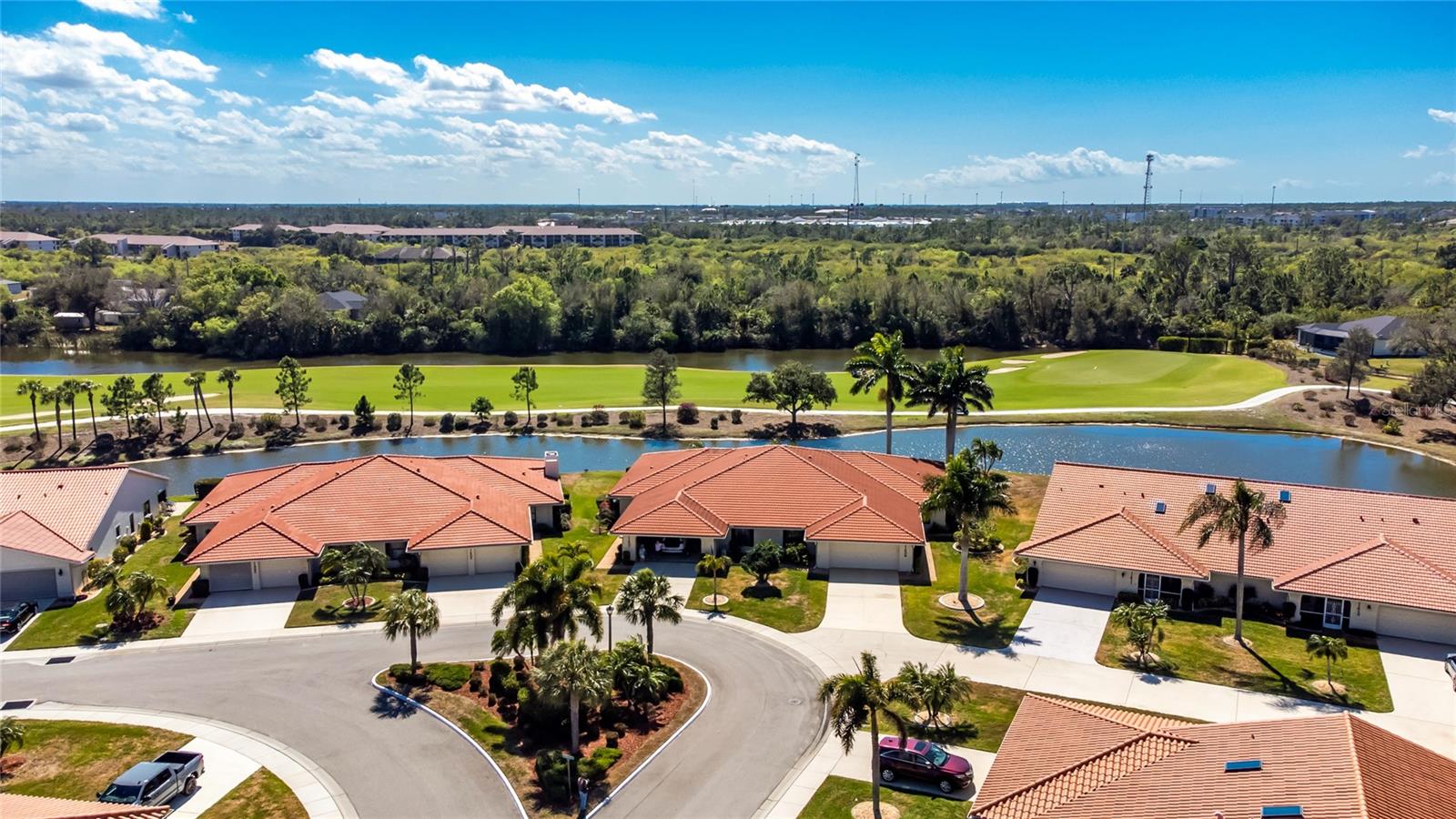 KINGSWAY GOLF VILLAS FIRST ADD - Residential