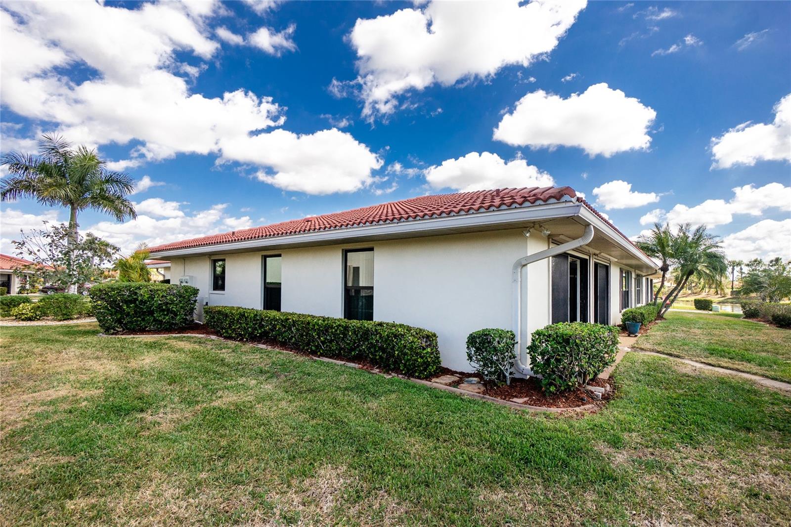 KINGSWAY GOLF VILLAS FIRST ADD - Residential