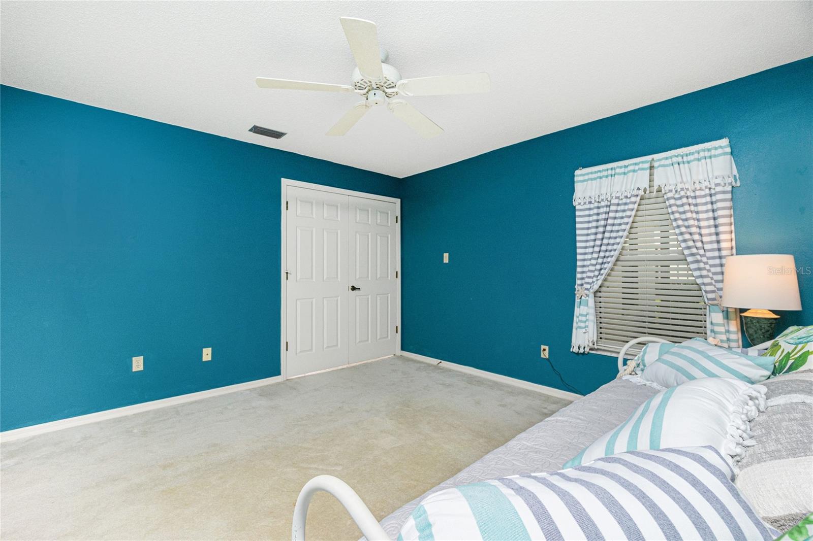 KINGSWAY GOLF VILLAS FIRST ADD - Residential