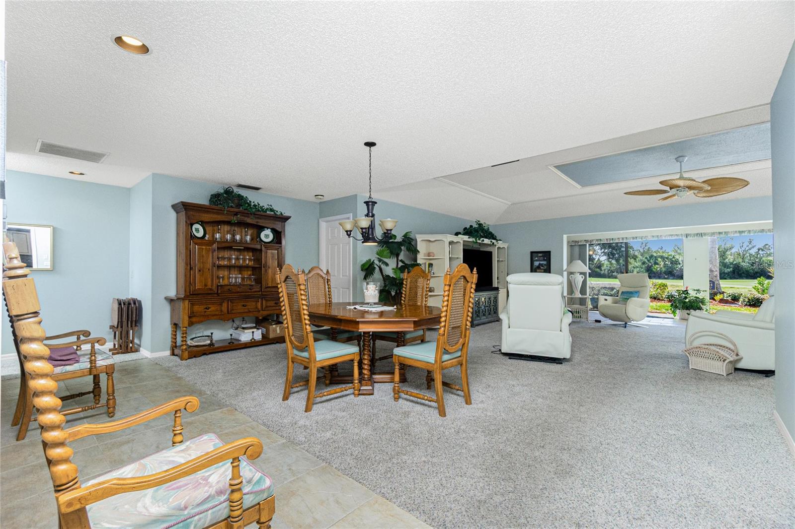 KINGSWAY GOLF VILLAS FIRST ADD - Residential