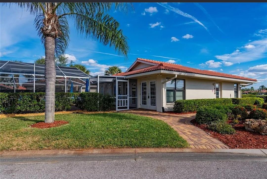 KINGSWAY GOLF VILLAS FIRST ADD - Residential