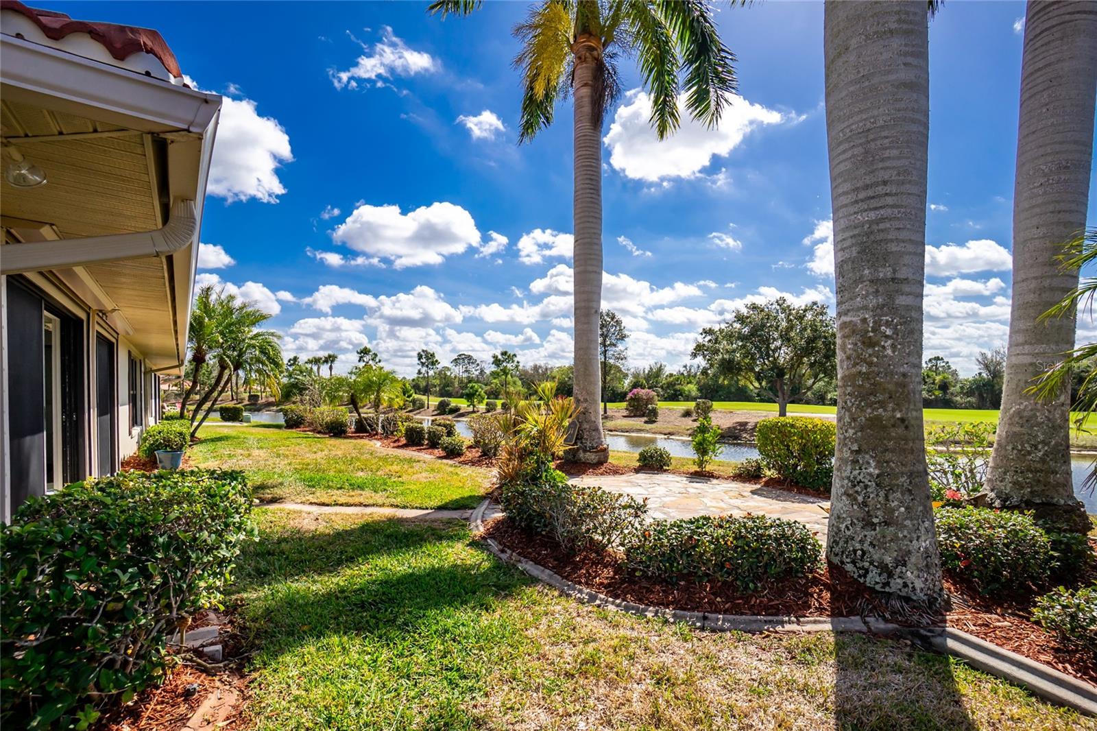 KINGSWAY GOLF VILLAS FIRST ADD - Residential