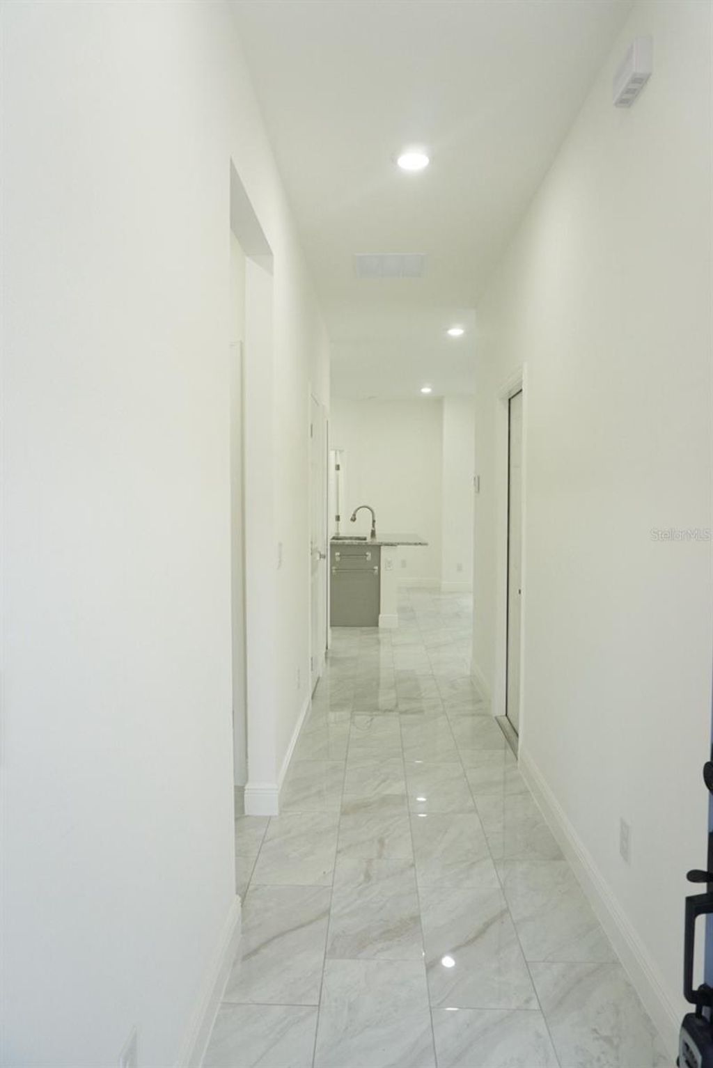 Photo of 900 E Gottsche Avenue, Eustis, FL 32726 (MLS # O6384706)