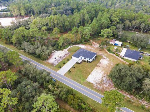 A home in EUSTIS