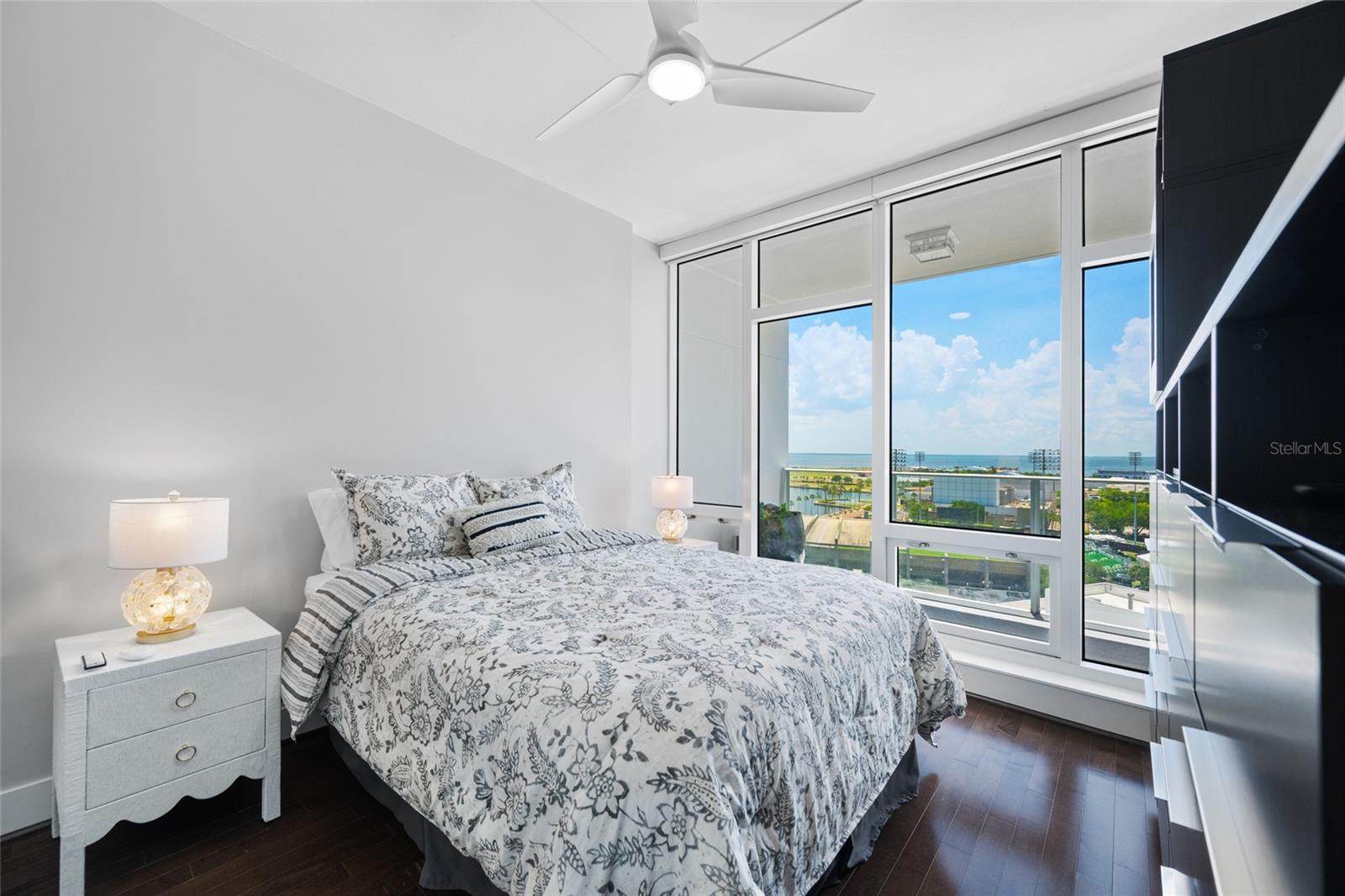 SIGNATURE PLACE CONDO - Residential