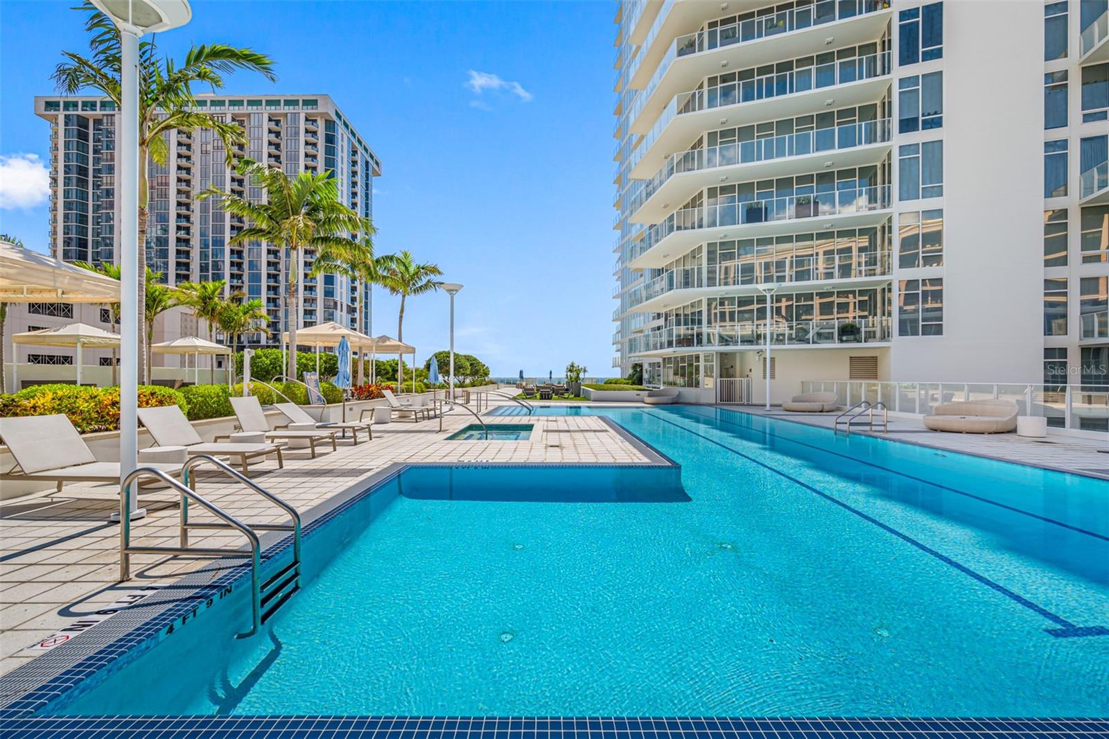 SIGNATURE PLACE CONDO - Residential